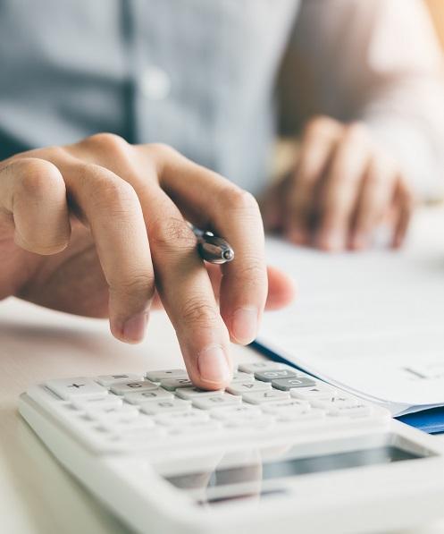 doigt tape calculette connaitre avantages economies individualisation frais chauffage eau copropriete